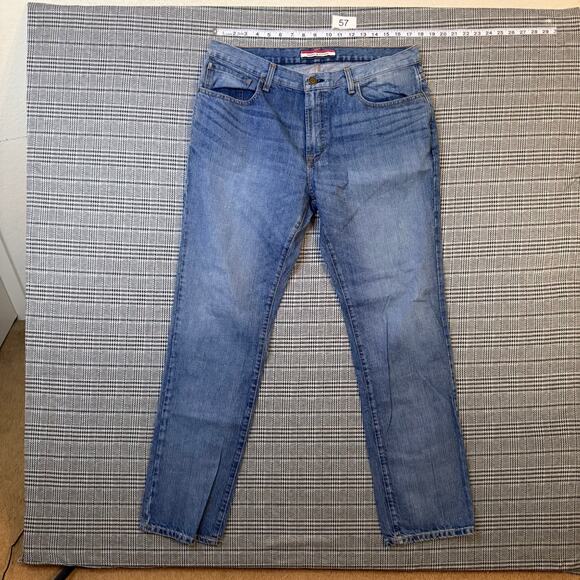 Tommy Hilfiger Men's Jeans Light Blue Wash Denim Size 32x32 - Picture 2 of 6